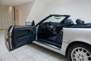 Bild 6/84 von Mercedes-Benz SL 320 (1996)