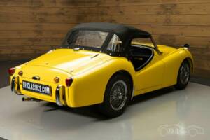 Image 13/19 of Triumph TR 3A (1960)