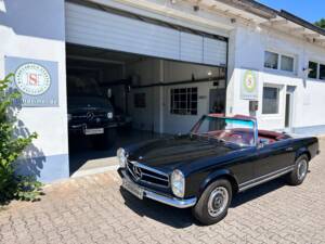 Image 35/36 of Mercedes-Benz 280 SL (1970)