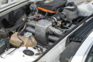Bild 40/44 von BMW 628 CSi (1900)