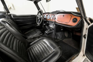 Afbeelding 10/50 van Triumph TR 6 (1973)