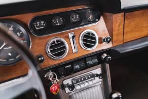 Image 86/100 of Ferrari 330 GT 2+2 (1965)