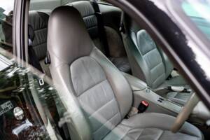 Image 25/50 of Porsche 911 Carrera 4S (2002)