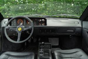 Image 47/50 of Ferrari Mondial 3.2 (1987)