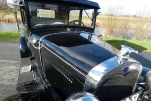 Immagine 17/43 di Ford Model A Tudor Sedan (1931)