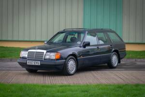 Bild 7/26 von Mercedes-Benz 300 TE (1992)