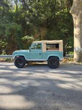 Image 23/72 of Land Rover 90 (1987)