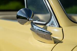 Image 43/50 of Studebaker Champion Regal DeLuxe Convertible (1950)