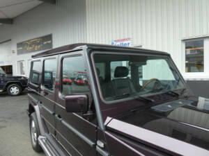 Image 18/29 de Mercedes-Benz G 500 (LWB) (1999)