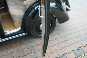 Image 47/50 of FIAT 1100 B (1947)