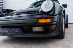 Image 17/67 de Porsche 911 Turbo 3.3 (1986)