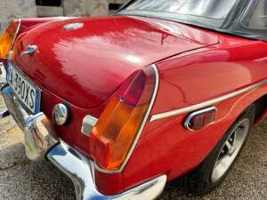 Immagine 36/66 di MG MGB (1977)