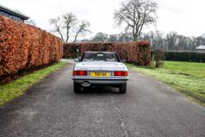 Image 9/40 of Mercedes-Benz 450 SL (1977)