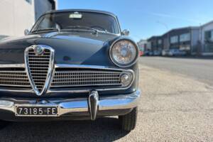 Image 18/25 of Alfa Romeo Giulietta TI (1961)