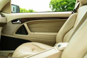 Imagen 34/50 de Mercedes-Benz SL 500 (1998)