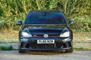 Bild 6/35 von Volkswagen Beetle 2.0 TSI (2017)