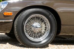 Image 15/50 de Jaguar Type E V12 (1973)