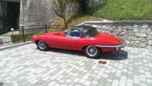 Image 1/10 of Jaguar E-Type (1969)