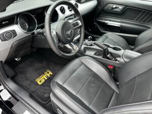 Image 25/44 of Ford Shelby GT/H (2017)