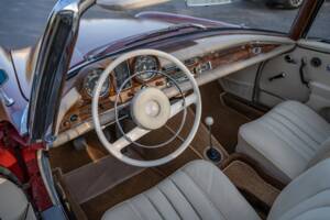Afbeelding 9/14 van Mercedes-Benz 220 SE b (1963)
