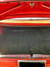 Bild 11/19 von Alfa Romeo Giulia 1300 GT Junior (1969)