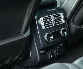 Image 33/50 of Land Rover Range Rover Vogue SDV8 (2019)