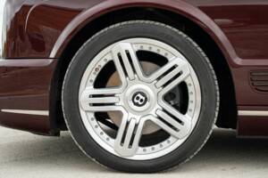 Image 48/50 of Bentley Brooklands (2008)
