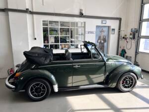Immagine 13/41 di Volkswagen Maggiolone 1303 LS (1976)