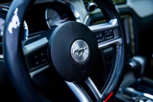 Image 50/50 of Ford Mustang V6 (2009)