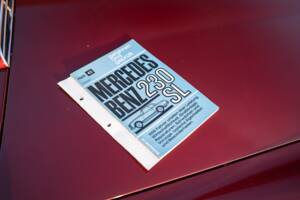 Image 52/70 de Mercedes-Benz 230 SL (1966)