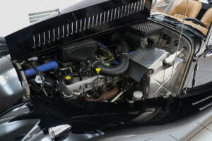 Image 11/18 of Morgan Plus 8 (2003)