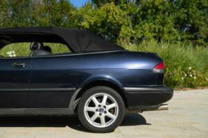 Image 21/50 of Saab 900 2.0i (1997)