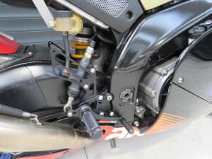 Afbeelding 19/41 van Aprilia DUMMY (2003)