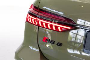 Image 37/40 of Audi RS6 Avant (2019)