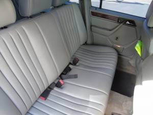 Bild 25/31 von Mercedes-Benz 260 E Lang (1991)