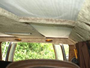 Immagine 113/143 di Dodge B 200 Sportsman (1978)