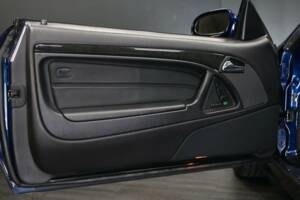 Image 18/49 of Mercedes-Benz SL 500 (2000)