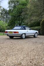 Image 9/35 of Mercedes-Benz 300 SL (1989)