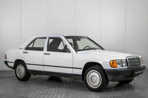 Bild 5/50 von Mercedes-Benz 190 D (1985)