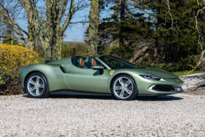 Image 5/15 de Ferrari 296 GTS (2025)