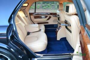Bild 36/50 von Bentley Arnage Red Label (2002)