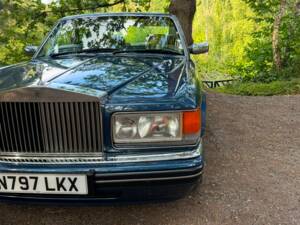 Image 14/46 of Rolls-Royce Silver Spirit III (1996)