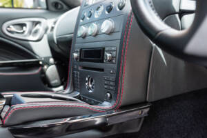 Afbeelding 30/42 van Aston Martin V12 Vanquish S Ultimate Edition (2007)