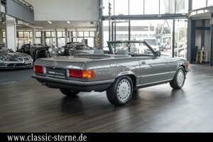 Immagine 5/15 di Mercedes-Benz 560 SL (1987)