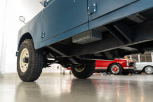 Image 30/31 of Land Rover 109 (1980)