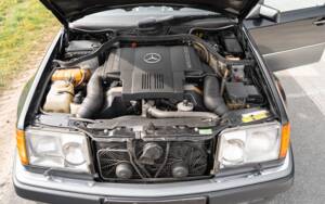 Bild 59/61 von Mercedes-Benz 500 E (1992)