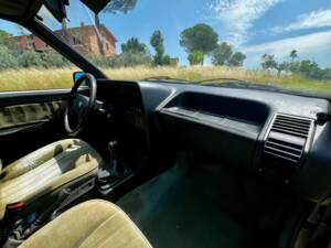 Afbeelding 46/81 van Lancia Thema I.E. (1986)