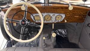 Bild 8/9 von Mercedes-Benz 320 Cabriolet B (1939)