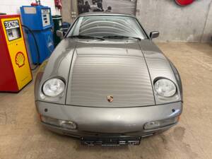 Image 4/19 of Porsche 928 S4 (1990)