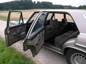 Bild 22/30 von Mercedes-Benz 300 SEL 3.5 (1971)
